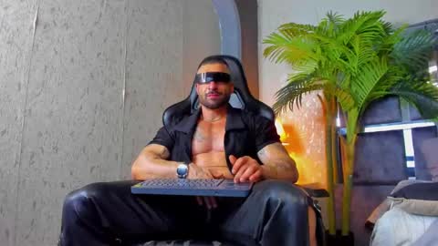 dennis_cox_ online show from 02.22.25