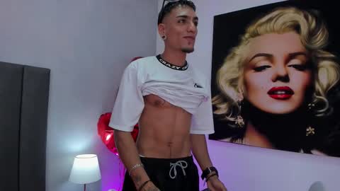 Snapshot of dennis_kinsey chatting on 02.16.26 Dennis Kinsey online show from 02.16.26