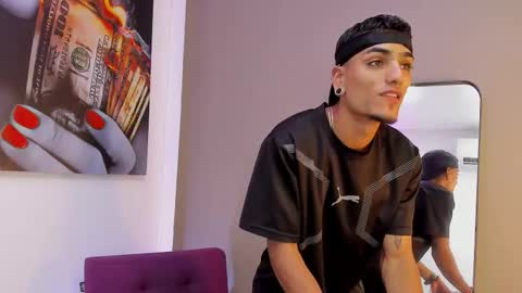 Snapshot of dennis_kinsey chatting on 03.01.26 Dennis Kinsey online show from 03.01.26