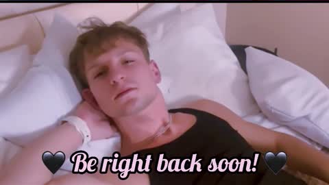 Snapshot of dennis_rodriguez chatting on 12.16.25 Dennis online show from 12.16.25