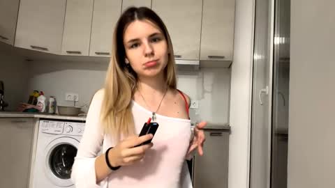 Denni online show from 09.14.25