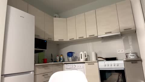 Denni online show from 10.17.25