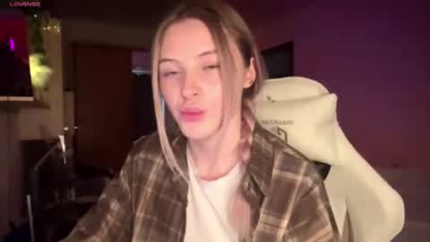 Vi  Victoria online show from 03.07.26