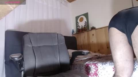 Dereck Mills3 online show from 02.08.26