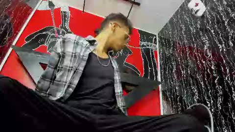 Snapshot of dereck_monroe chatting on 06.26.26 Dereck online show from 06.26.26