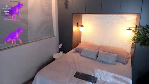 Dereck Myers online show from 12.09.24