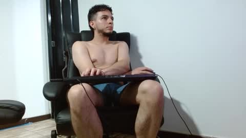 Snapshot of derek_garciaa chatting on 02.13.25 Sir. Derek - Total Control online show from 02.13.25