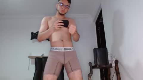 Snapshot of derek_garciaa chatting on 02.27.25 Sir. Derek - Total Control online show from 02.27.25