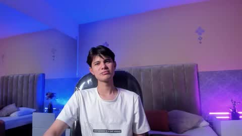 derek_sinn online show from 03.08.26