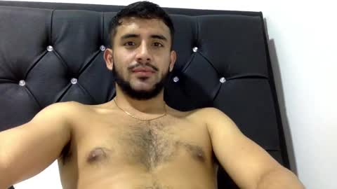 Snapshot of derek_smiith chatting on 12.08.24 Derek smiith online show from 12.08.24