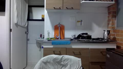 Snapshot of derek_smiith chatting on 12.11.24 Derek smiith online show from 12.11.24