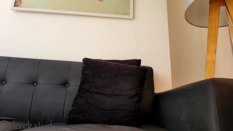 Derek independent model  online show from 12.20.24