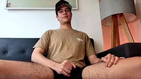 Derek independent model  online show from 03.02.25