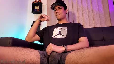 Derek independent model  online show from 10.05.25