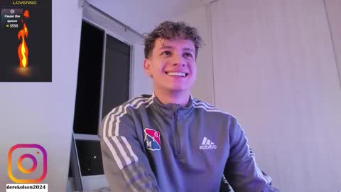 Snapshot of derekolsen_ chatting on 10.23.25 Derek IG Derekolsen2024 online show from 10.23.25