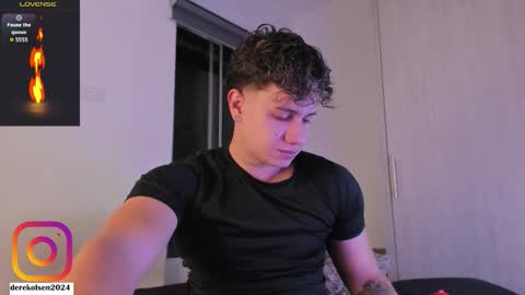 Snapshot of derekolsen_ chatting on 11.10.25 Derek IG Derekolsen2024 online show from 11.10.25
