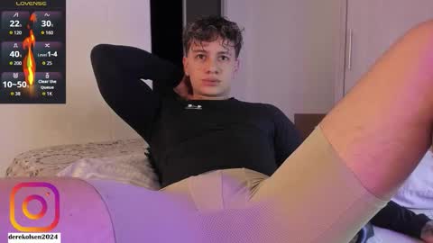 Snapshot of derekolsen_ chatting on 12.16.25 Derek IG Derekolsen2024 online show from 12.16.25