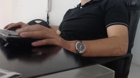 Snapshot of derrik_ chatting on 12.09.24     online show from 12.09.24