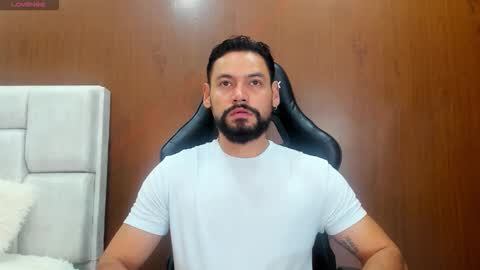 DerryBigger CM online show from 10.11.25