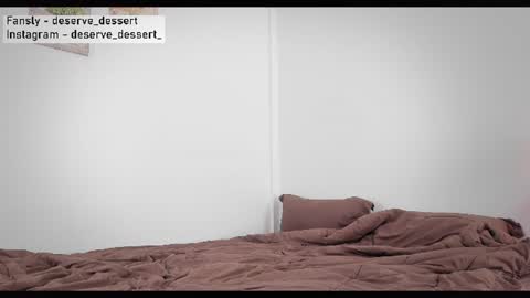 Snapshot of deserve_dessert chatting on 07.24.26 Domi online show from 07.24.26