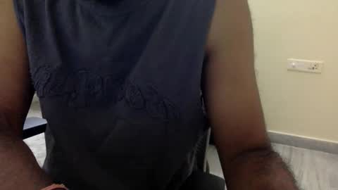 Snapshot of desi_suckable chatting on 06.01.26 desisuckable online show from 06.01.26