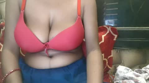 Snapshot of desiprincess35 chatting on 08.03.26 desiprincess35 online show from 08.03.26