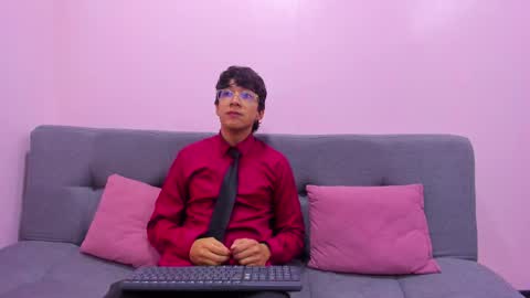 Snapshot of desire_ecstasy chatting on 09.21.25 desire_ecstasy online show from 09.21.25