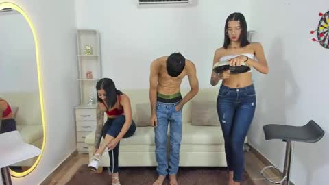 Snapshot of desiredworld_ chatting on 06.07.26 JASMINE - DARWIN - MEGAN - JUANCA online show from 06.07.26