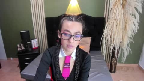 Snapshot of desiring__angel chatting on 02.11.25 Desiring Angel online show from 02.11.25