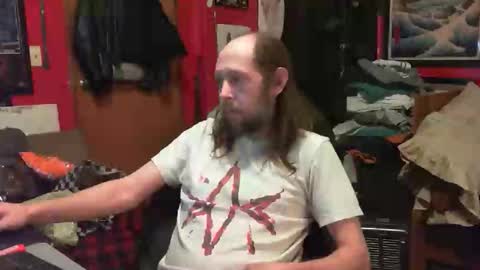 Snapshot of desolation2012 chatting on 01.05.25 desolation2012 online show from 01.05.25