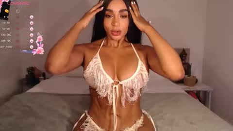 Snapshot of destinnemil chatting on 12.18.25 Destinne Mill online show from 12.18.25