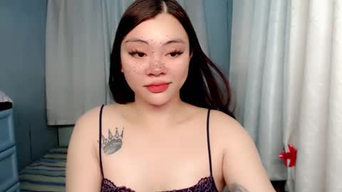 Snapshot of destinyroxie chatting on 12.30.24 ROXIE  online show from 12.30.24