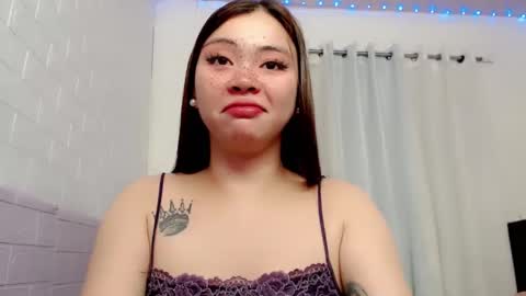 Snapshot of destinyroxie chatting on 01.20.25 ROXIE  online show from 01.20.25