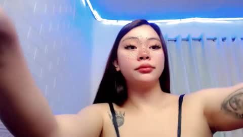 Snapshot of destinyroxie chatting on 02.11.25 ROXIE  online show from 02.11.25