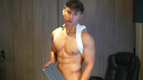 Snapshot of deus_belli chatting on 06.20.26 Deus Belli online show from 06.20.26