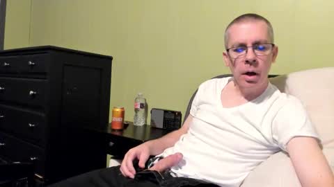 Snapshot of devas11 chatting on 10.16.25 Devas online show from 10.16.25