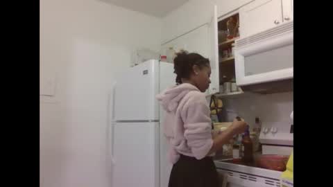 Snapshot of deviantdynasty chatting on 10.10.25 deviantdynasty online show from 10.10.25