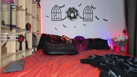 Snapshot of devil_s_bride chatting on 11.19.25 devil_s_bride online show from 11.19.25