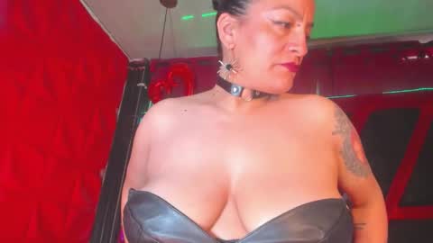 devil_taylorx online show from 03.21.26