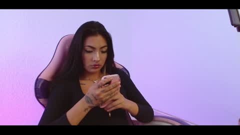 devilchlloe online show from 02.04.25