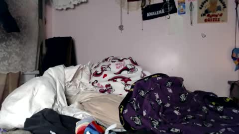 Snapshot of devilg1rl chatting on 05.30.26 poutyangel online show from 05.30.26