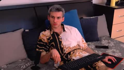 devin_ho online show from 01.08.26