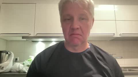 Snapshot of devon_nite chatting on 09.13.25 Devon online show from 09.13.25