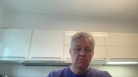 Snapshot of devon_nite chatting on 09.19.25 Devon online show from 09.19.25