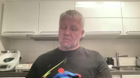 Snapshot of devon_nite chatting on 09.21.25 Devon online show from 09.21.25