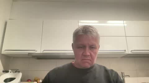 Snapshot of devon_nite chatting on 09.28.25 Devon online show from 09.28.25