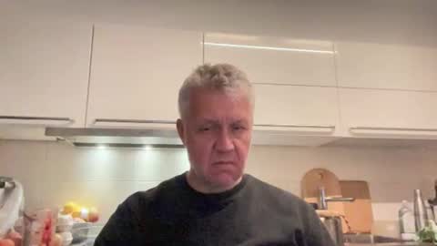 Snapshot of devon_nite chatting on 09.30.25 Devon online show from 09.30.25