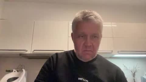 Snapshot of devon_nite chatting on 10.05.25 Devon online show from 10.05.25