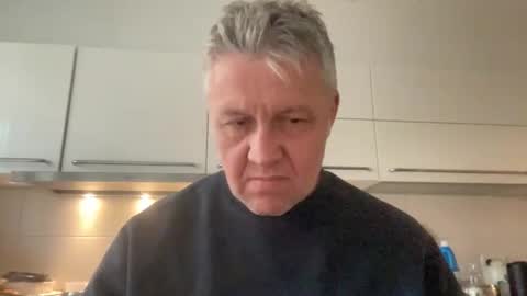 Snapshot of devon_nite chatting on 11.26.25 Devon online show from 11.26.25