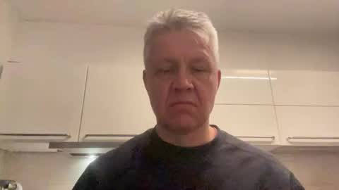 Snapshot of devon_nite chatting on 12.01.25 Devon online show from 12.01.25